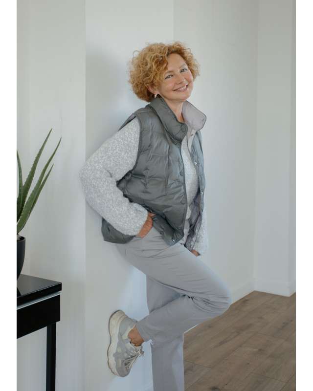 Жилеты и накидки